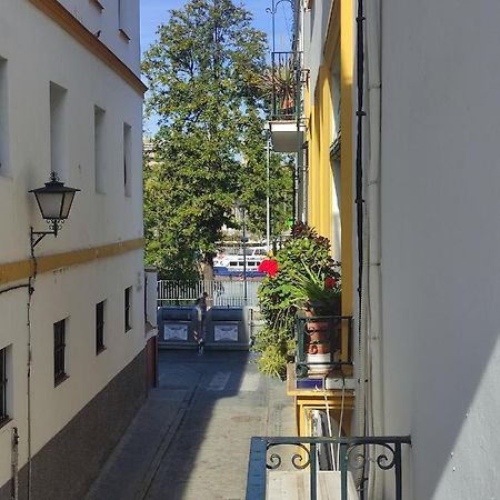 Ferienwohnung Vive Triana Sevilla Exterior foto
